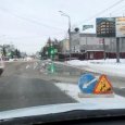 «Коммунальный родник» затруднил движение по Троицкому проспекту в Архангельске