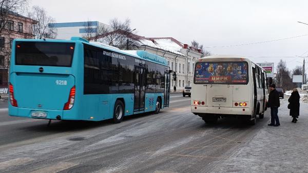 На 12 маршрутах в Архангельске в феврале продолжат ездить «ПАЗики»